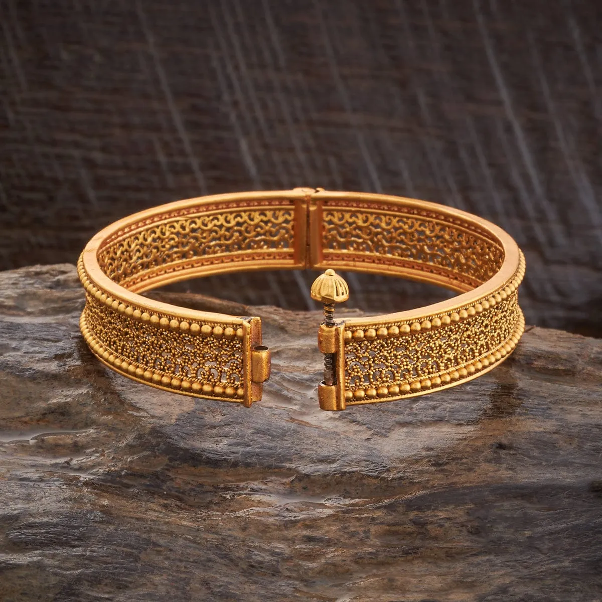 Antique Bangle 167507