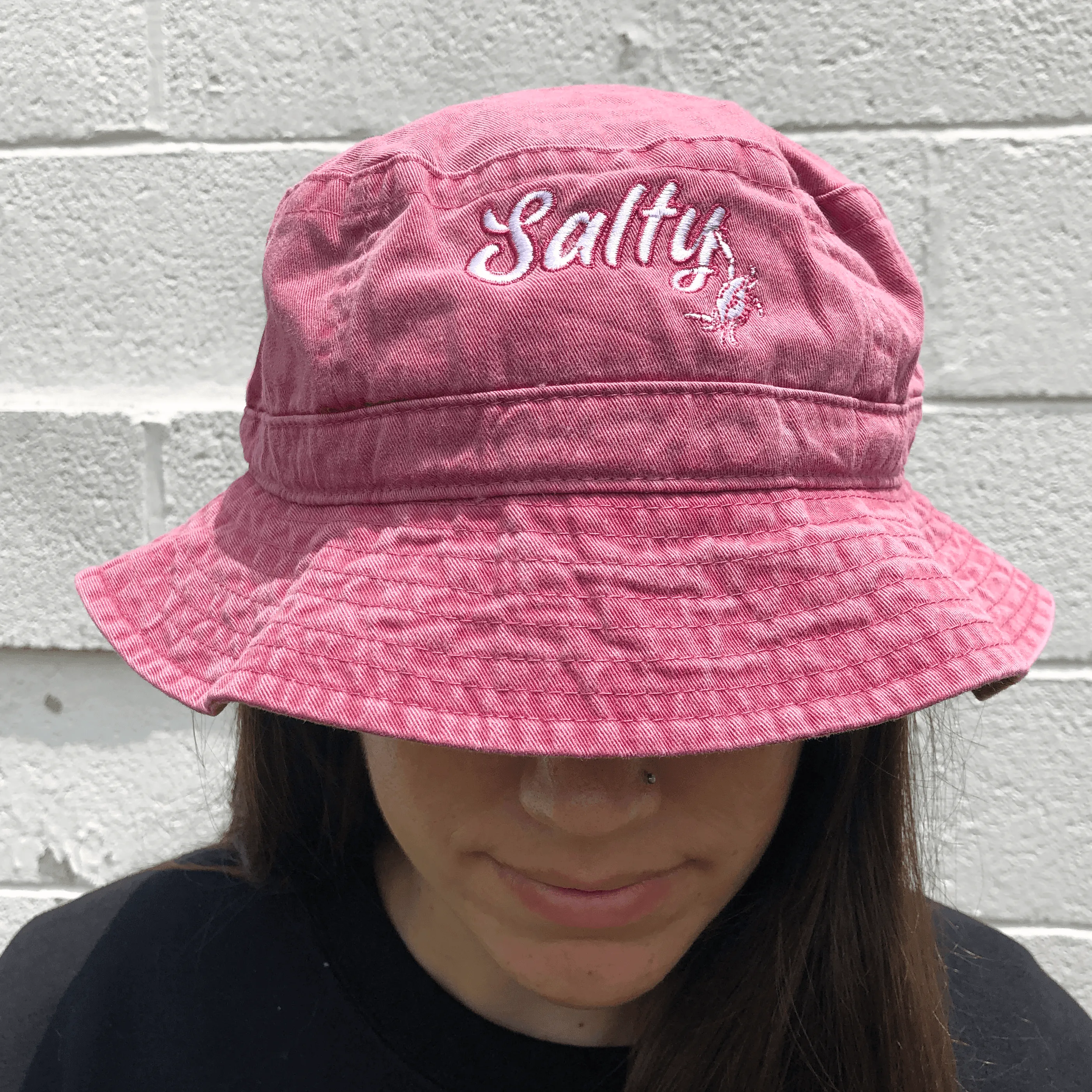 Salty (Red) / Bucket Hat